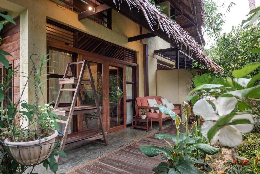 Alaia Hideaway Villa General Luna  Luaran gambar
